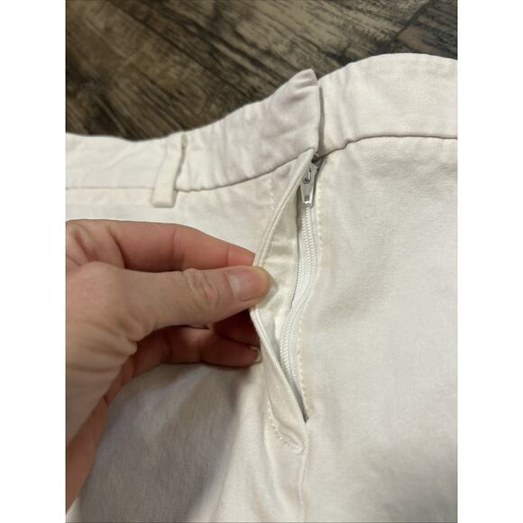 Talbots Women’s Bermuda Shorts White Size 4 Dress Chinos - Picture 4 of 6